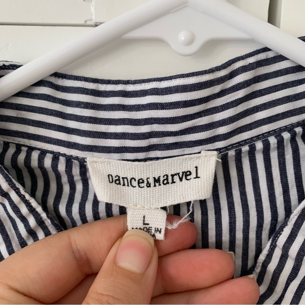 Dance & Marvel Blue Stripe Floral Embroidered Ruffle Long Sleeve Button Top L - Picture 6 of 13